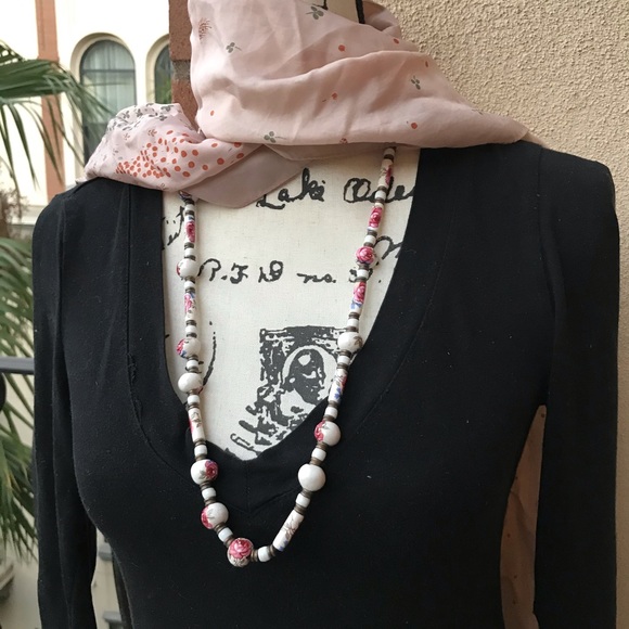 Indian Rose Enamel Necklace - Picture 5 of 7